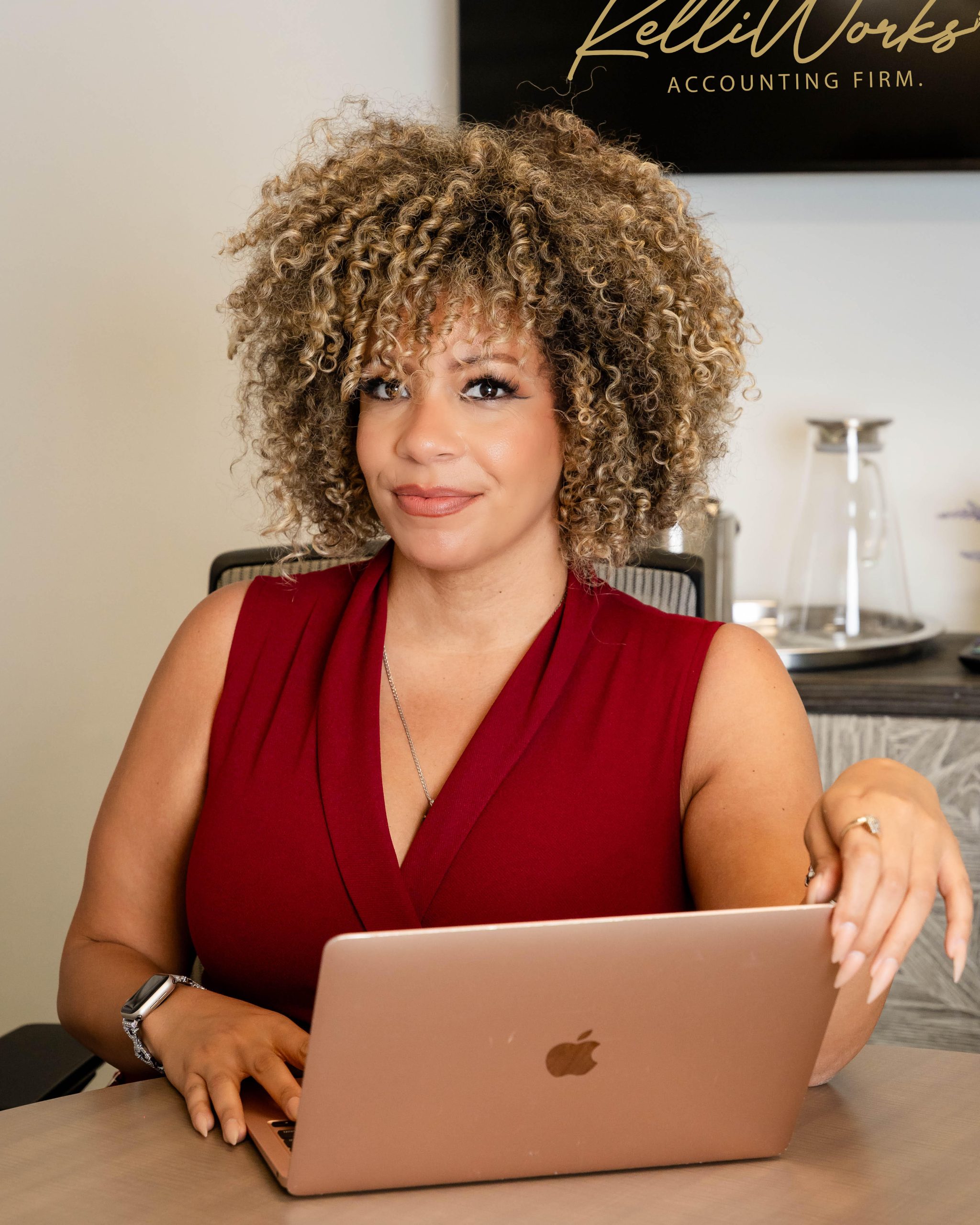 Kelli Lewis, Founder of KelliWorks.